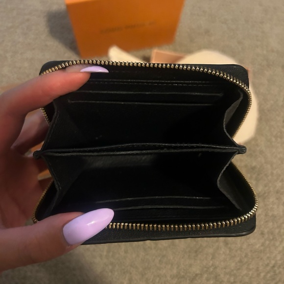 Louis Vuitton Empreinte Zippy Coin Purse - Picture 8 of 10